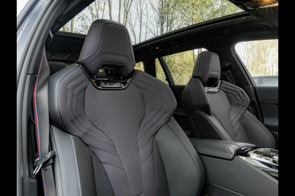 BMW 5 Serie Touring M5 - Pano - Trekhaak - Bowers & Wilkins