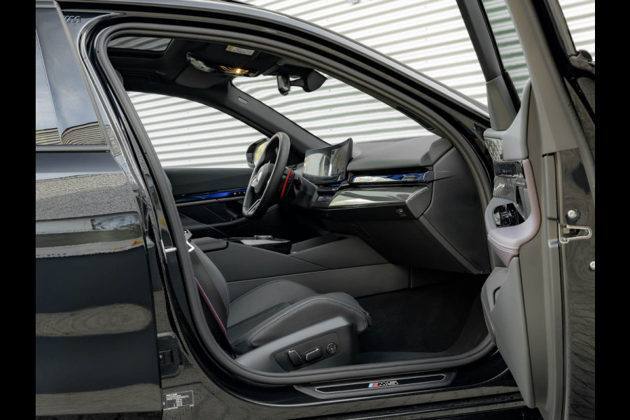BMW 5 Serie Touring M5 - Pano - Trekhaak - Bowers & Wilkins