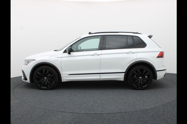 Volkswagen Tiguan 1.4 TSI eHybrid R-Line Business+ | 360 Camera | Panodak | 20'' | Keyless | Prijs Rijklaar!!
