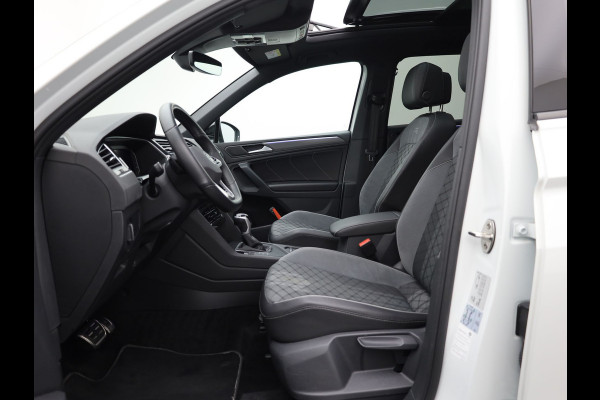 Volkswagen Tiguan 1.4 TSI eHybrid R-Line Business+ | 360 Camera | Panodak | 20'' | Keyless | Prijs Rijklaar!!