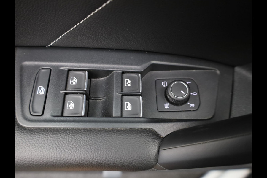 Volkswagen Tiguan 1.4 TSI eHybrid R-Line Business+ | 360 Camera | Panodak | 20'' | Keyless | Prijs Rijklaar!!
