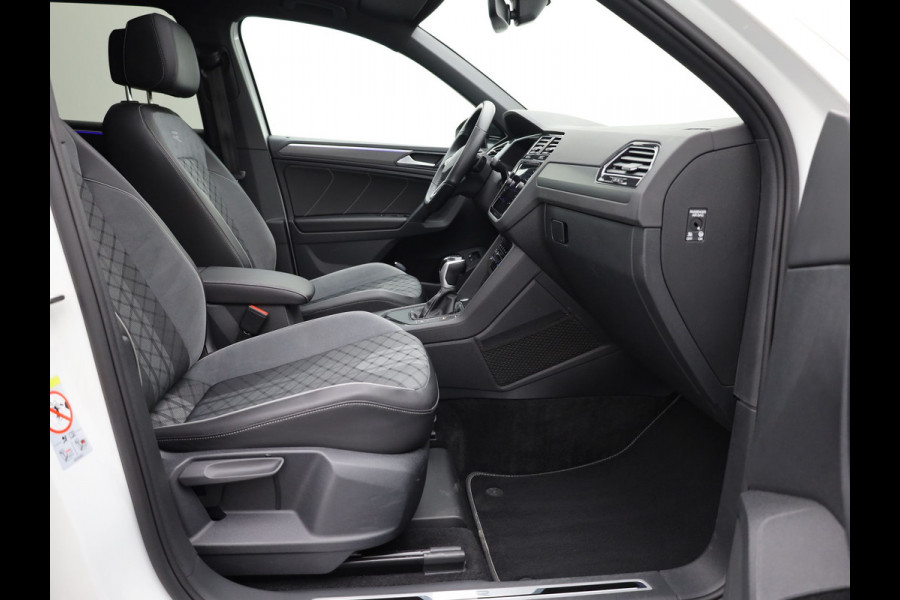 Volkswagen Tiguan 1.4 TSI eHybrid R-Line Business+ | 360 Camera | Panodak | 20'' | Keyless | Prijs Rijklaar!!