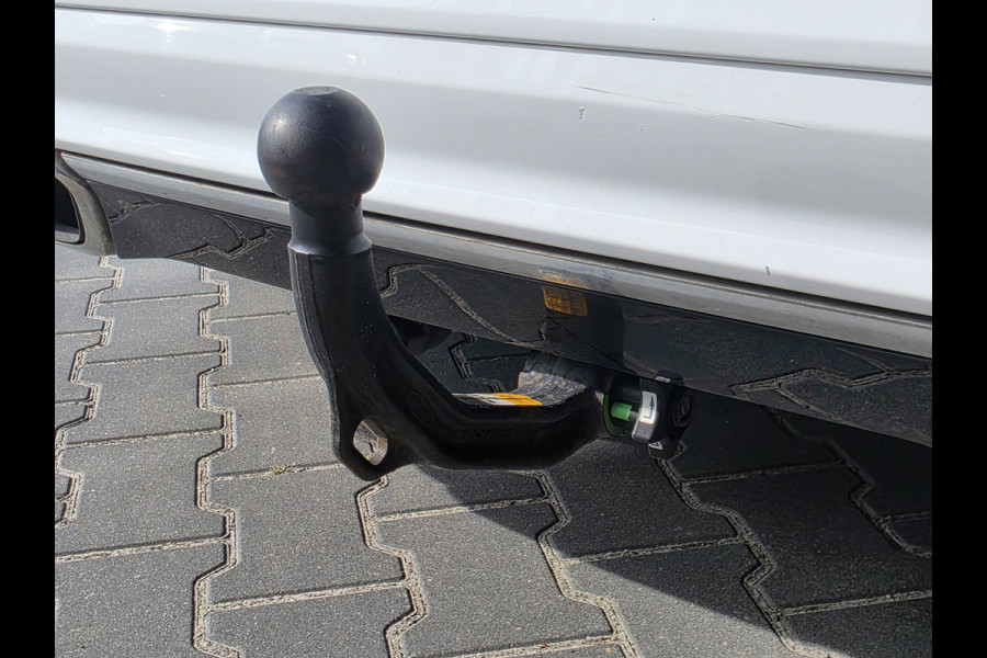 Ford Focus 1.5 EcoBoost Vignale | PANO | LEDER | TREKHAAK | HEAD UP