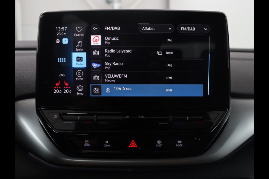 Volkswagen ID.4 Pro 77 kWh | SOH 95,4% | Adaptive cruise | Lane assist | Stuur/stoelverwarming | Climate control | Sfeerverlichting | Carplay | Park assist | 20" velgen