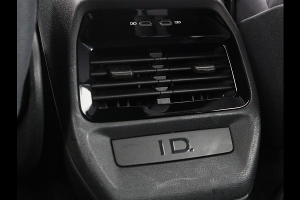 Volkswagen ID.4 Pro 77 kWh | SOH 95,4% | Adaptive cruise | Lane assist | Stuur/stoelverwarming | Climate control | Sfeerverlichting | Carplay | Park assist | 20" velgen
