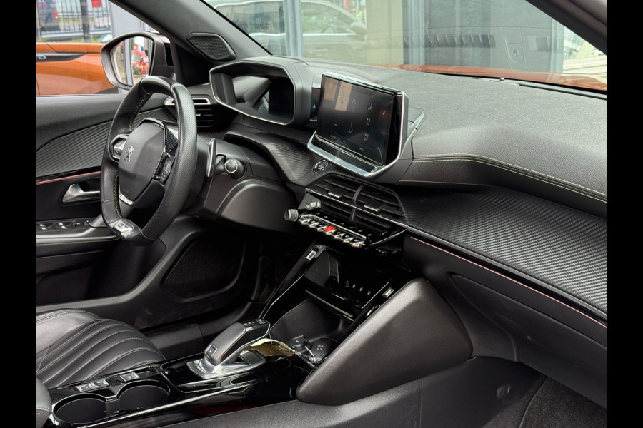 Peugeot 2008 1.2 PureTech GT Pack I Pano I Leer I Massage I Camera