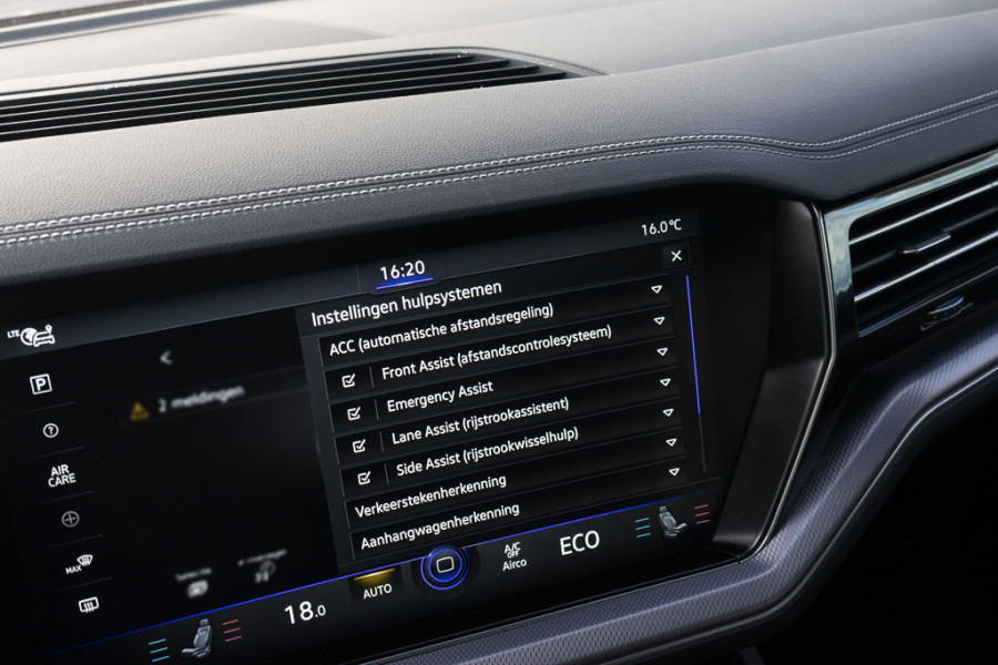 Volkswagen Touareg 3.0 TSI 4MOTION R / Dynaudio/ Trekhaak/ Panoramadak/ 360 Topview