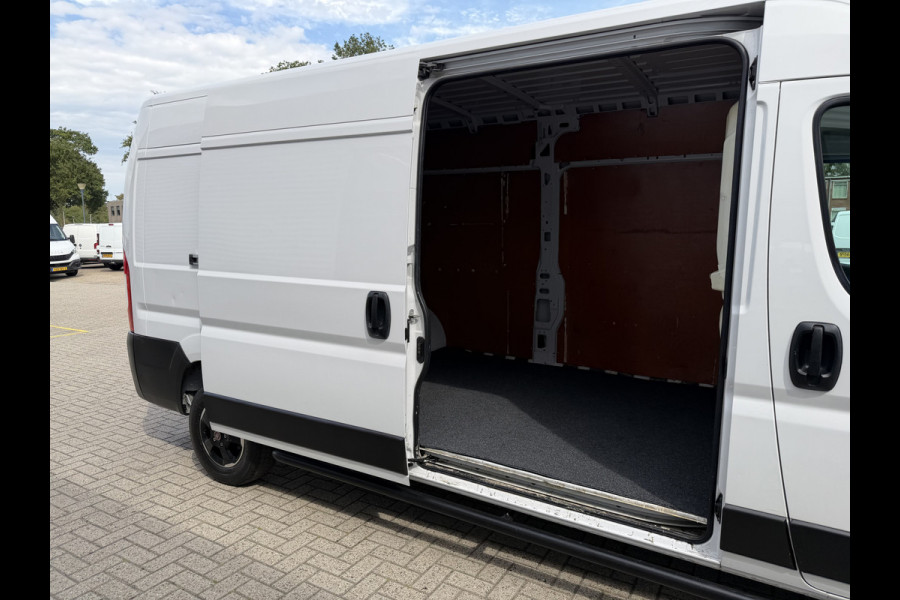 Fiat Ducato 33 2.3 MultiJet L3H2 / vaste prijs rijklaar € 18.950 ex btw / euro 6 / bpm vrij / lease vanaf € 319 / cruise en climate control / camera / navigatie !