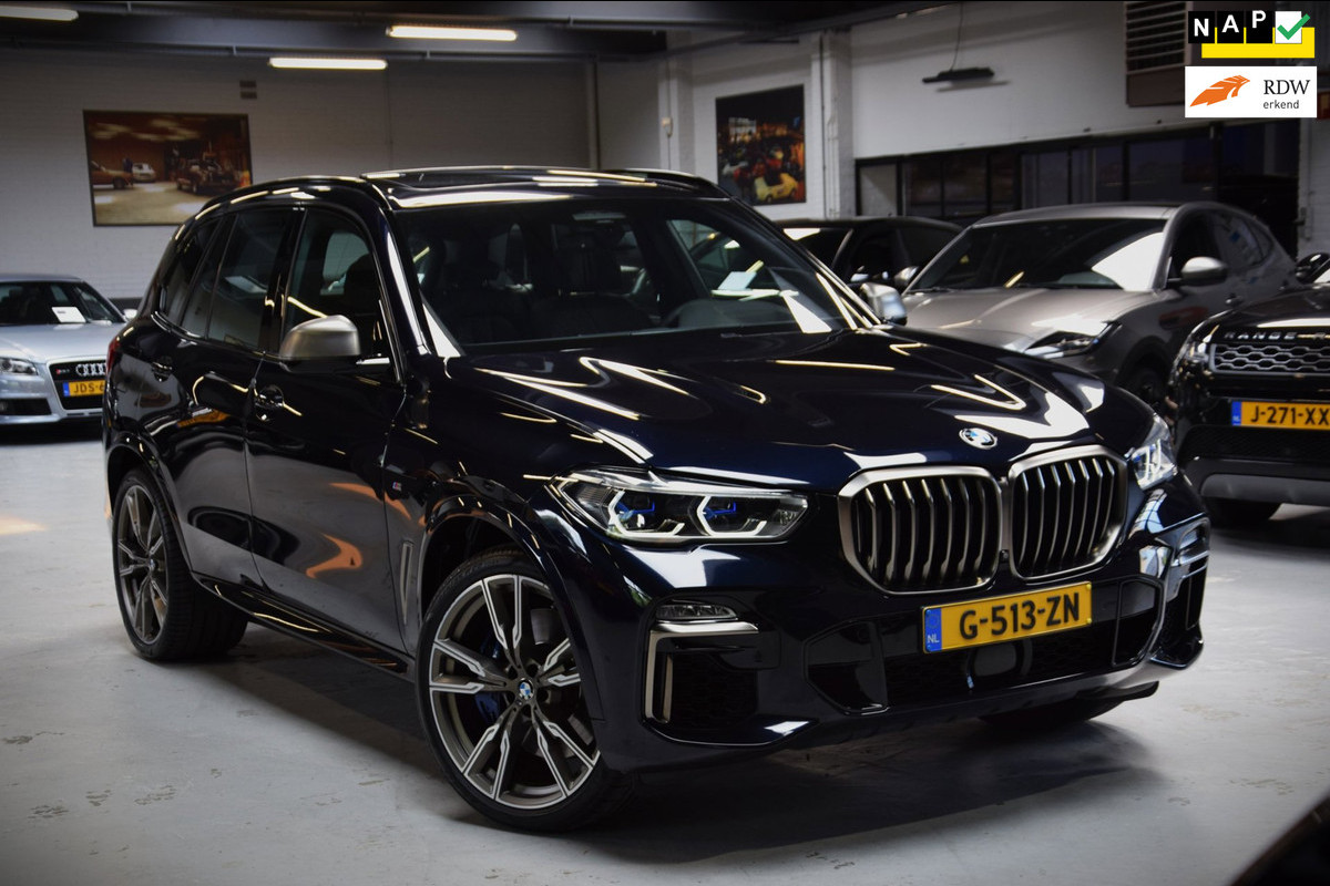 BMW X5 M50i V8 High Executive Navi|Leder|Dealer onderhouden|Massage|Swarovski|Sky-Lounge|531pk!!|ACC|Org.NL