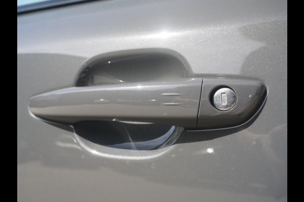 Peugeot e-2008 EV GT Avantage 54 kWh Carplay