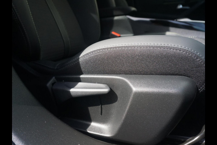 Peugeot e-2008 EV GT Avantage 54 kWh Carplay