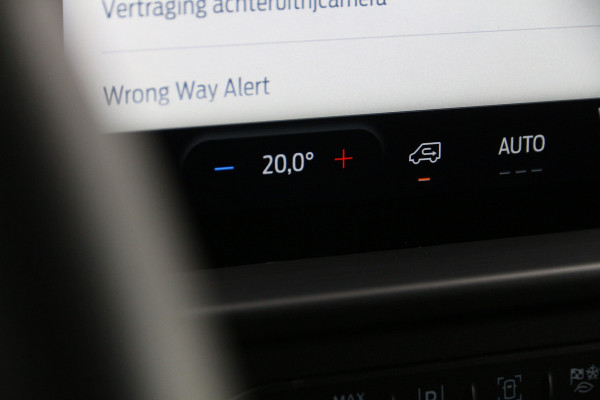Ford Transit Custom 2.0 TDCI 136 | KAR-edition | LED | Camera | Clima..