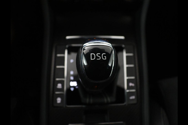 Škoda Superb Combi 1.5 TSI ACT Sportline Business | Leder/alcantara | Memory | Stoelverwarming | Virtueel dashboard | Park assist | Carplay | Navigatie | Climate control | Sfeerverlichting | Elektrische achterklep