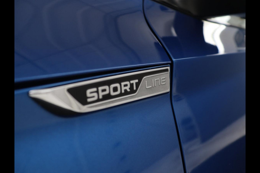 Škoda Superb Combi 1.5 TSI ACT Sportline Business | Leder/alcantara | Memory | Stoelverwarming | Virtueel dashboard | Park assist | Carplay | Navigatie | Climate control | Sfeerverlichting | Elektrische achterklep