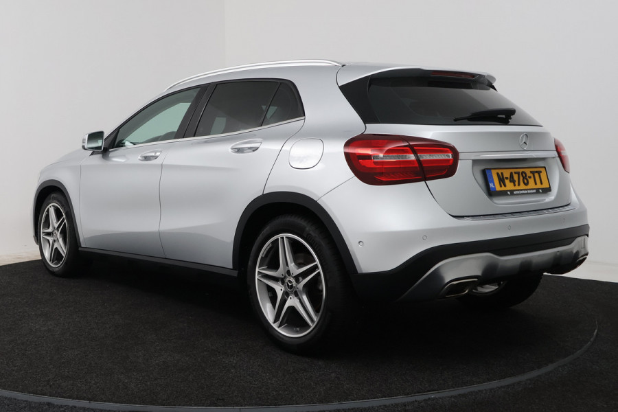 Mercedes-Benz GLA 180 Sport Edition (STOELVERWARMING, NAVIGATIE, LED, SPORTSTOELEN, GOED ONDERHOUDEN)