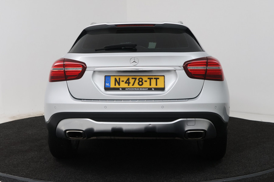 Mercedes-Benz GLA 180 Sport Edition (STOELVERWARMING, NAVIGATIE, LED, SPORTSTOELEN, GOED ONDERHOUDEN)