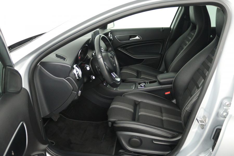 Mercedes-Benz GLA 180 Sport Edition (STOELVERWARMING, NAVIGATIE, LED, SPORTSTOELEN, GOED ONDERHOUDEN)