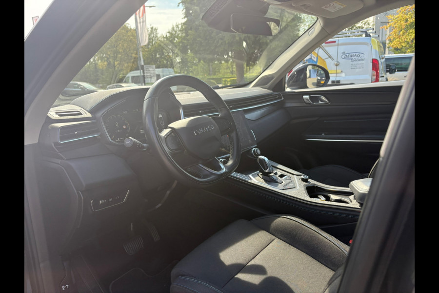 Lynk & Co 01 1.5 PHEV 261PK AUTOMAAT BLACK EDITION (RIJKLAARPRIJS/BOVAG)