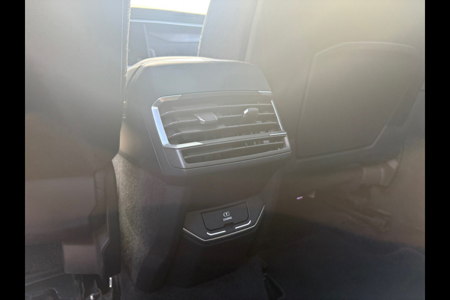 Lynk & Co 01 1.5 PHEV 261PK AUTOMAAT BLACK EDITION (RIJKLAARPRIJS/BOVAG)