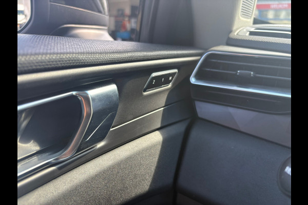 Lynk & Co 01 1.5 PHEV 261PK AUTOMAAT BLACK EDITION (RIJKLAARPRIJS/BOVAG)