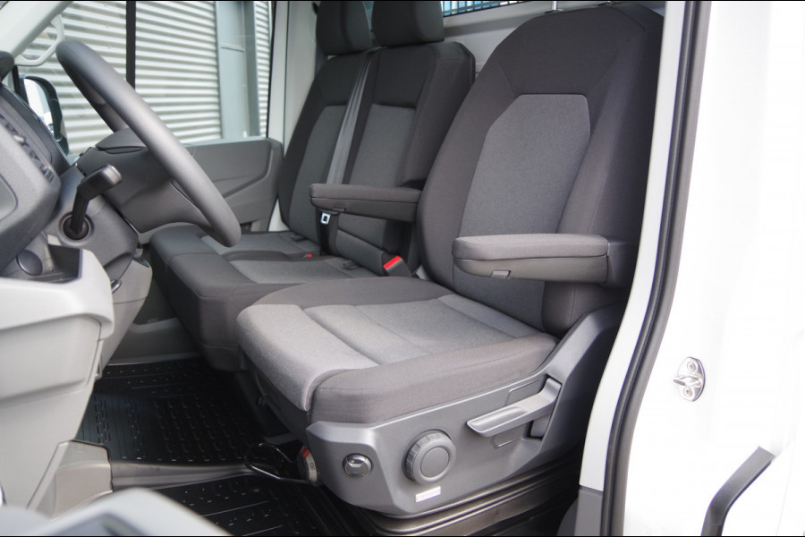 Volkswagen Crafter 50 2.0 TDI L4 DUBBELLUCHT, OPEN LAADBAK N1! 3.5T TREKHAAK, 165PK AUT. NIEUW! CARPLAY, CRUISE, AIRCO, DAB, OPENLAADBAK, PICKUP, P