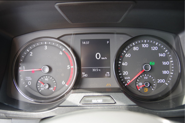Volkswagen Crafter 50 2.0 TDI L4 DUBBELLUCHT, OPEN LAADBAK N1! 3.5T TREKHAAK, 165PK AUT. NIEUW! CARPLAY, CRUISE, AIRCO, DAB, OPENLAADBAK, PICKUP, P
