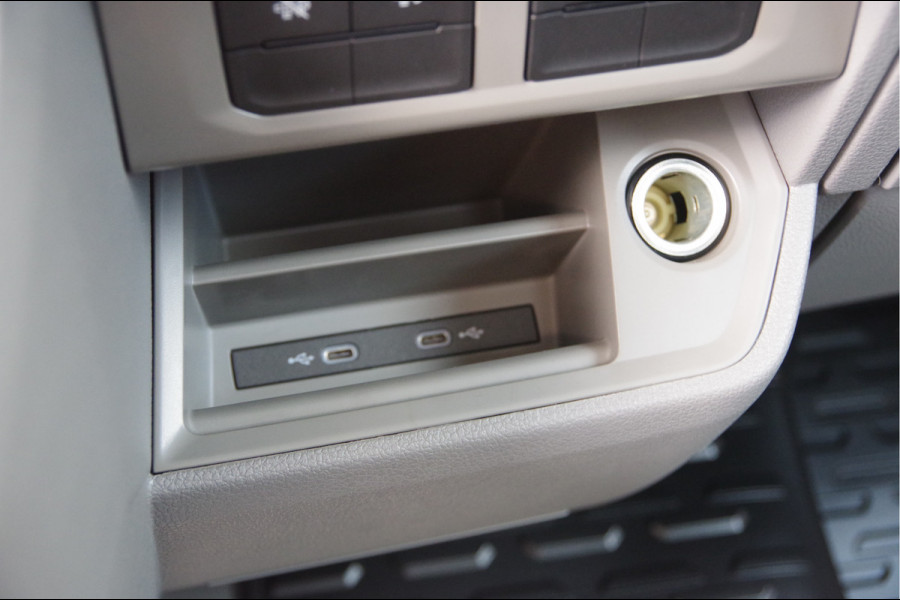 Volkswagen Crafter 50 2.0 TDI L4 DUBBELLUCHT, OPEN LAADBAK N1! 3.5T TREKHAAK, 165PK AUT. NIEUW! CARPLAY, CRUISE, AIRCO, DAB, OPENLAADBAK, PICKUP, P