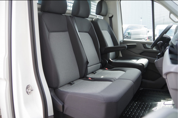 Volkswagen Crafter 50 2.0 TDI L4 DUBBELLUCHT, OPEN LAADBAK N1! 3.5T TREKHAAK, 165PK AUT. NIEUW! CARPLAY, CRUISE, AIRCO, DAB, OPENLAADBAK, PICKUP, P