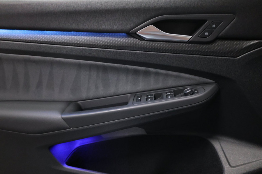 Volkswagen Golf 1.5 eTSI R-Line IQ+LED/VIRTUAL/SFEER/ALCANTARA+S.VERWARMING+MASSAGE/18" LMVCAM/ACC/ECC/12 MDN GARANTIE!