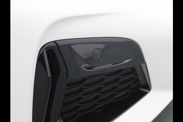 BMW 3-serie 375pk M340i xDrive Executive Apple Carplay/Android Auto | Climate