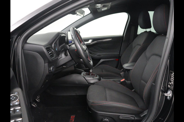 Ford Focus Wagon 1.5 EcoBoost ST Line Business | Bang & Olufsen | Cruise control | Navigatie | Bluetooth | Park assist | Climate control | Trekhaak