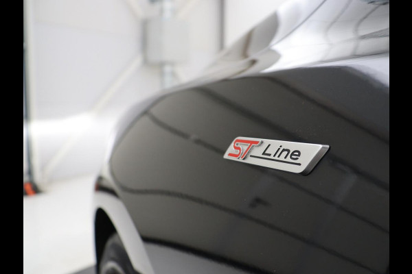 Ford Focus Wagon 1.5 EcoBoost ST Line Business | Bang & Olufsen | Cruise control | Navigatie | Bluetooth | Park assist | Climate control | Trekhaak