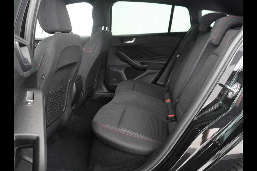 Ford Focus Wagon 1.5 EcoBoost ST Line Business | Bang & Olufsen | Cruise control | Navigatie | Bluetooth | Park assist | Climate control | Trekhaak