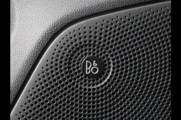 Ford Focus Wagon 1.5 EcoBoost ST Line Business | Bang & Olufsen | Cruise control | Navigatie | Bluetooth | Park assist | Climate control | Trekhaak