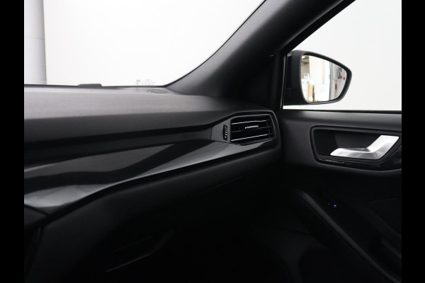 Ford Focus Wagon 1.5 EcoBoost ST Line Business | Bang & Olufsen | Cruise control | Navigatie | Bluetooth | Park assist | Climate control | Trekhaak