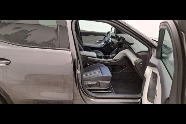 Ford Capri Select Extended Range RWD 77 kWh Navigatie | Achteruitrijcamera | Winterpack