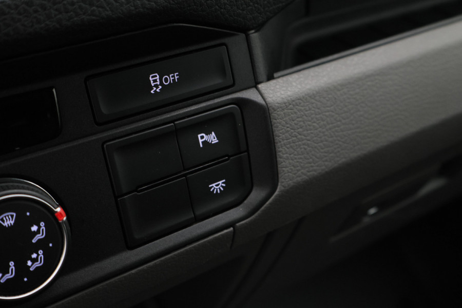 Volkswagen Crafter 35 2.0 TDI DSG L2H2 3-Zits, Camera, ACC, Apple Carplay, Airco, Luchtgeveerde Stoel, LED