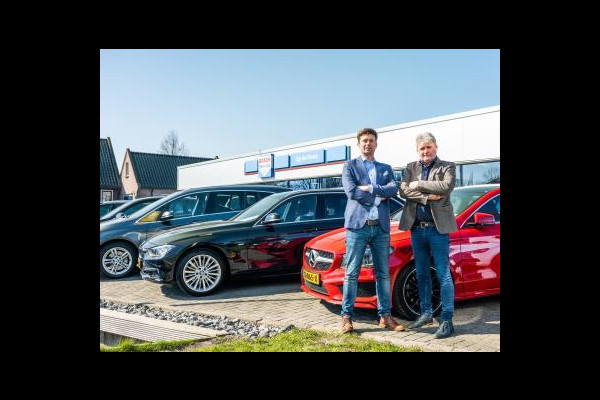Jeep Avenger 1.2 e-Hybrid Longitude ADAPTIEVE CRUISE/NAVIGATIE/GROOT INSTRUMENTENPANEEL 10,25"