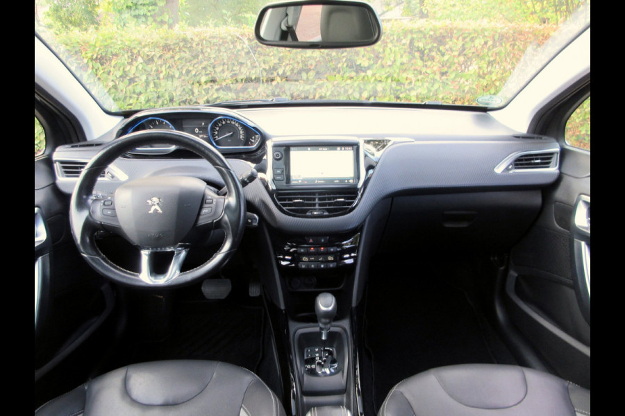 Peugeot 2008 1.2 PureTech Allure Automaat * Navi * Pano.dak *