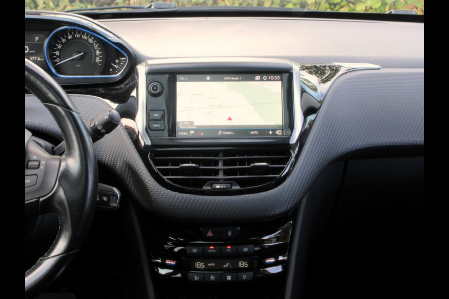 Peugeot 2008 1.2 PureTech Allure Automaat * Navi * Pano.dak *
