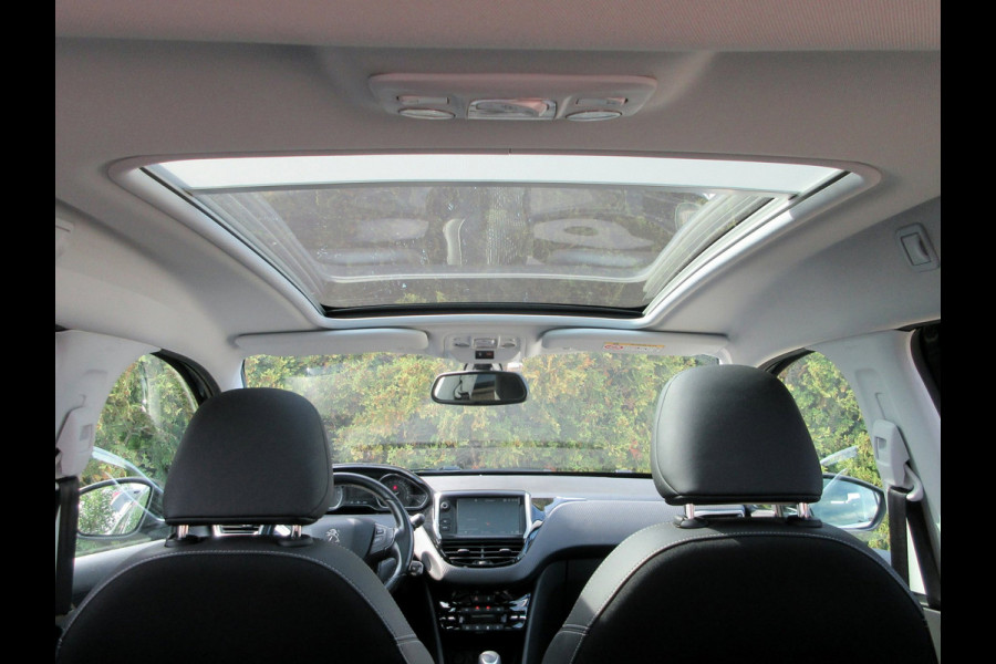 Peugeot 2008 1.2 PureTech Allure Automaat * Navi * Pano.dak *