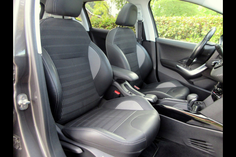 Peugeot 2008 1.2 PureTech Allure Automaat * Navi * Pano.dak *