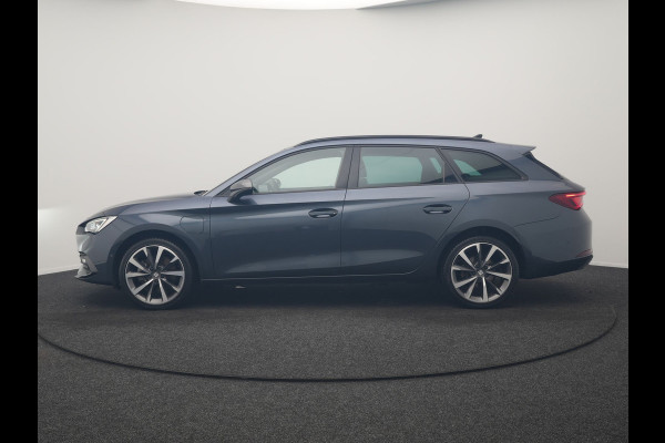 Seat Leon 1.4 TSI eHybrid FR PHEV 204pk Dealer O.H. | Adaptive Cruise | Camera | Alcantara Sportstoelen Memory & Verwarmd | Matrix LED | Adaptive Onderstel | Stuur Verwarmd | Sfeerverlichting | Apple Carplay | Navigatie | DAB | Plug In Hybrid |
