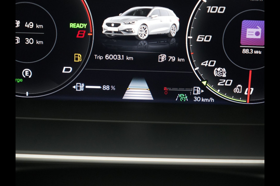 Seat Leon 1.4 TSI eHybrid FR PHEV 204pk Dealer O.H. | Adaptive Cruise | Camera | Alcantara Sportstoelen Memory & Verwarmd | Matrix LED | Adaptive Onderstel | Stuur Verwarmd | Sfeerverlichting | Apple Carplay | Navigatie | DAB | Plug In Hybrid |