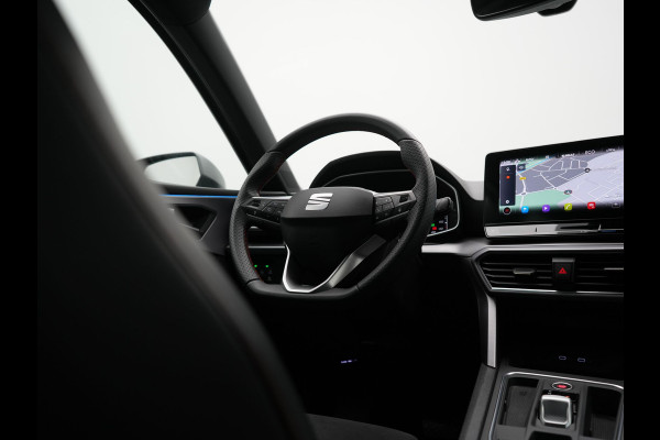 Seat Leon 1.4 TSI eHybrid FR PHEV 204pk Dealer O.H. | Adaptive Cruise | Camera | Alcantara Sportstoelen Memory & Verwarmd | Matrix LED | Adaptive Onderstel | Stuur Verwarmd | Sfeerverlichting | Apple Carplay | Navigatie | DAB | Plug In Hybrid |