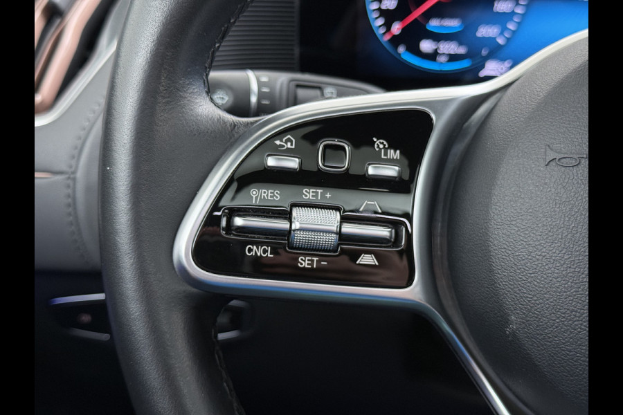 Mercedes-Benz EQC 400 4MATIC 80kWh SOH 92% Burmester®-Audio Adap.Cruise Leder Panoramadak 360°Camera Head-Up Display Elek.Stoelen+Memory Business  Rijassistentiepakket Premium Plus Package Elek.Achterklep Lmv Privacy Glas Led DAB Dealeronderhouden 1e Eigenaar