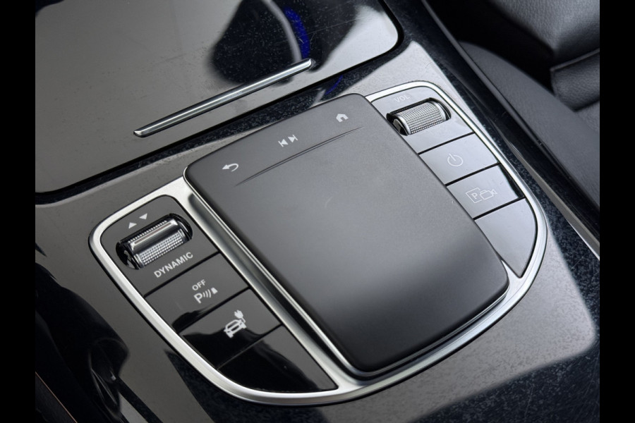 Mercedes-Benz EQC 400 4MATIC 80kWh SOH 92% Burmester®-Audio Adap.Cruise Leder Panoramadak 360°Camera Head-Up Display Elek.Stoelen+Memory Business  Rijassistentiepakket Premium Plus Package Elek.Achterklep Lmv Privacy Glas Led DAB Dealeronderhouden 1e Eigenaar