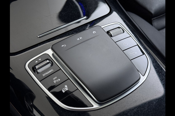Mercedes-Benz EQC 400 4MATIC 80kWh SOH 92% Burmester®-Audio Adap.Cruise Leder Panoramadak 360°Camera Head-Up Display Elek.Stoelen+Memory Business  Rijassistentiepakket Premium Plus Package Elek.Achterklep Lmv Privacy Glas Led DAB Dealeronderhouden 1e Eigenaar