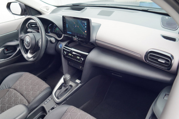 Toyota Yaris Cross 1.5 Hybrid Executive / 10dkm NAP / Head-Up / Navigatie / Camera / Stoelverw.