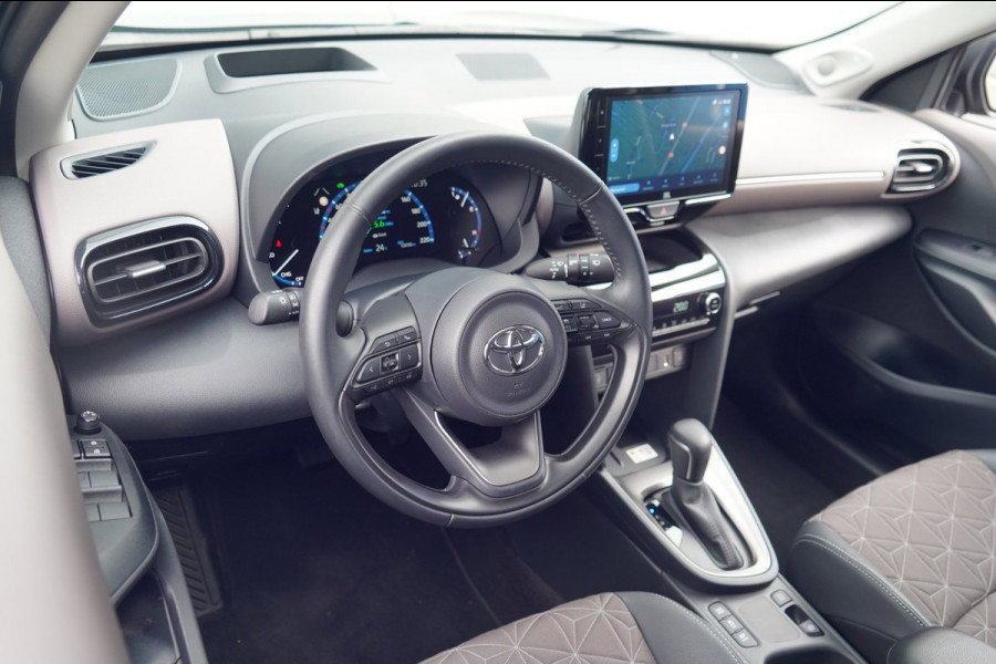 Toyota Yaris Cross 1.5 Hybrid Executive / 10dkm NAP / Head-Up / Navigatie / Camera / Stoelverw.